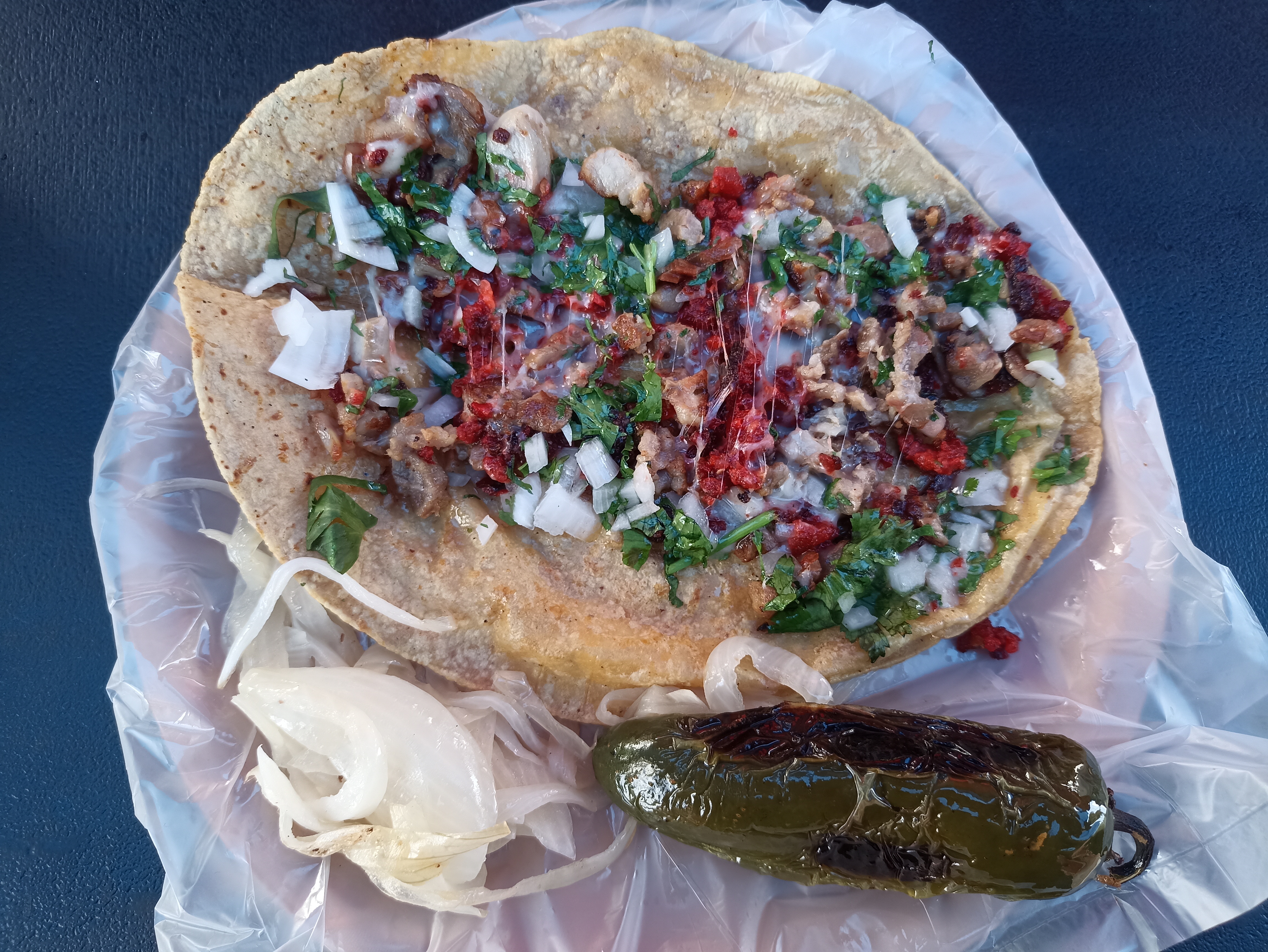 Huarache de bistec Tacos Los Peques GOPHER